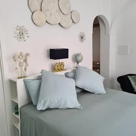 Casa Leucosia Nyaraló *